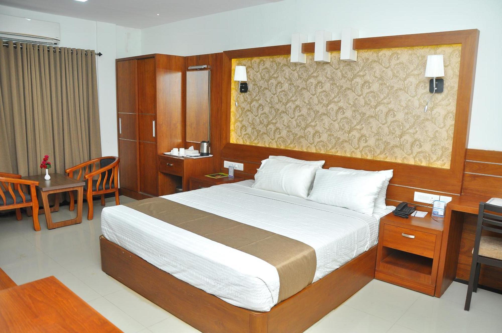 Kallada Mamatha Motels Kunnamkulam Exteriér fotografie